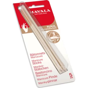 Mavala Manicure Sticks, are 5 wooden sticks of Buxus, that allow to drag the cuticles and to perfect the manicure. These sticks have two ends: a beveled end to roll back cuticles and remove dead skin and an arrow-shaped end to remove nail polish smudges or clean under the free edge of nails. 5 units