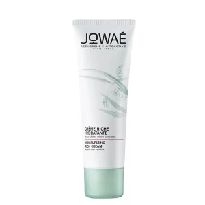 Jowaé moisturizing rich cream is a moisturizing cream for dry skin, even sensitive. Formulated with antioxidant Lumiphenols and Sakura blossom water, it moisturizes, plumps, and comforts the skin. The complexion is fresh and luminous, as a result. 