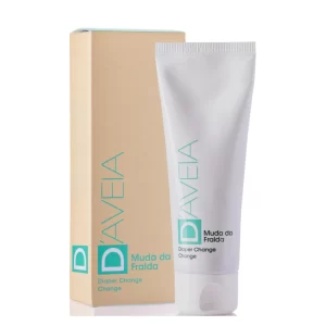 D'aveia diaper change daily care and protection of the nappy area. Protects and isolates the skin from aggressive and irritating agents. Balances the microbiome, protecting the baby's fragile and stressed skin.