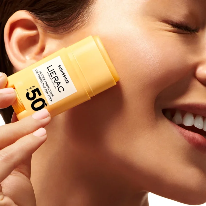 Lierac Sunissime The Protective Sun Stick SPF50+ Sensitive Areas 10g - How to use?