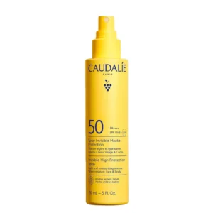 Lyskin-caudalie-vinosun-protect-spf50-invisible-spray-150ml-5fl-oz-CDL00124_1_resultado Protect your skin every day with Caudalie Vinosun Protect Invisible High Protection Spray SPF50, a lightweight sunscreen designed to provide high protection against UVA and UVB rays for the face and body. Suitable for all skin types, its fluid, fast-absorbing texture leaves an invisible, non-greasy finish and a pleasant summer-inspired fragrance.