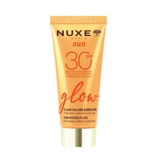 Nuxe Sun Glow Sun-Kissed Fluid SPF30 40ml combines broad-spectrum sun protection with complexion-enhancing skincare to help you achieve a naturally radiant, sun-kissed look. This lightweight tinted sunscreen protects against UVA, UVB and blue light while instantly evening out the complexion and enhancing your skin's natural glow.