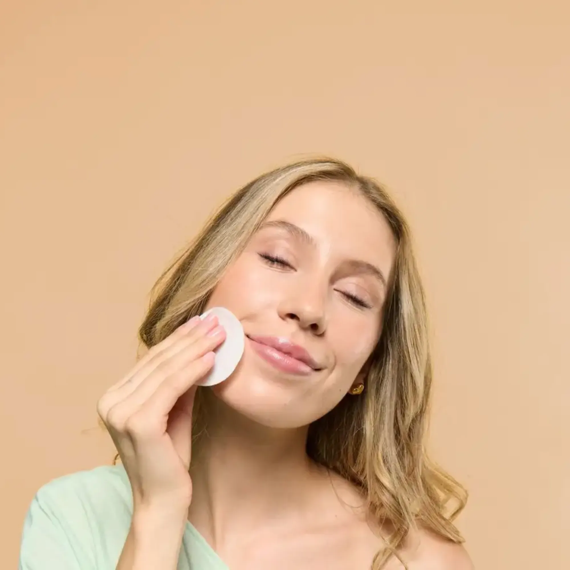 Lyskin-isdin-acniben-pore-minimizer-pads-30-discs (4)_resultado